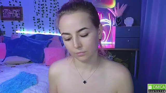 Mira_Mermayd live cam on StripChat