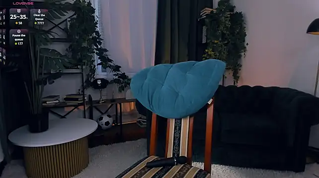 InesPiek webcam