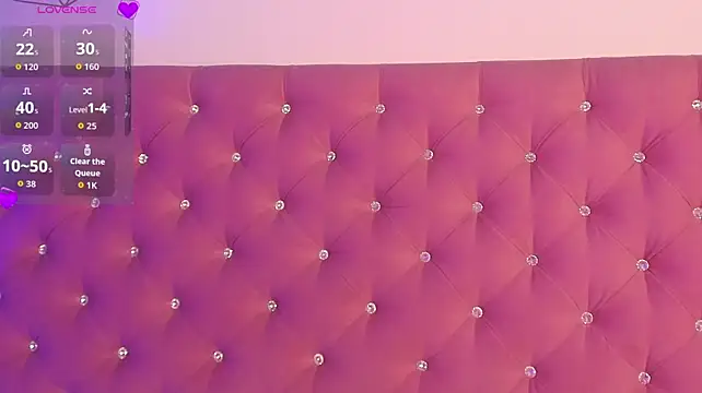 Emily_fiori live cam on StripChat