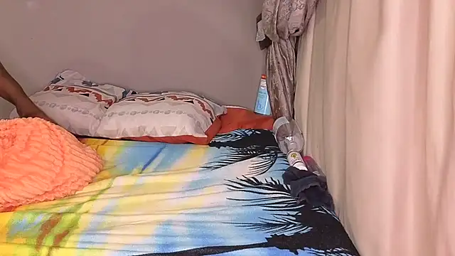 spicybootie webcam