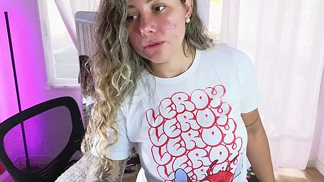 Tawny_cox