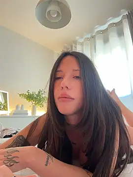 bellagiaxx (F young) - dildo play to squirt + 5 min control