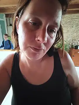 zelda252 live cam preview