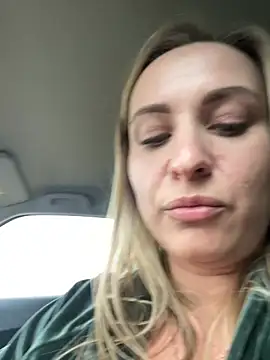 sweetolga (F milf) - Play dildo make me cum