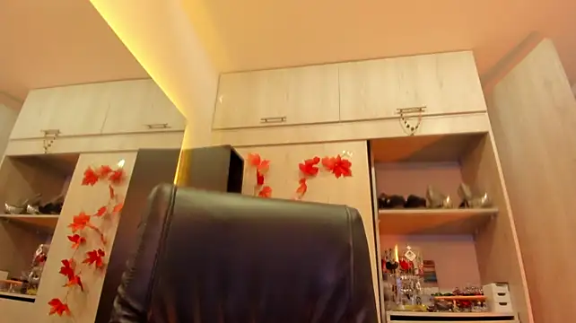 BellaFlaming live cam preview