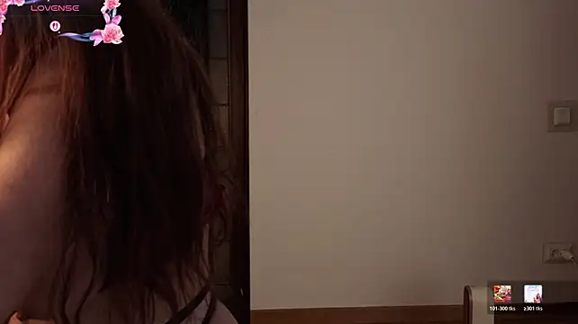 L1ittle_kitty_ live cam on StripChat