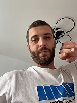 Pablo_Hornyguy95 live sex cam