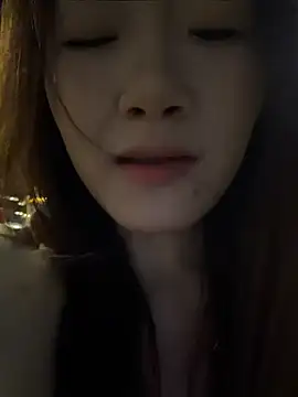 zhenzhu443 (F young) - 任意脱掉一件