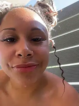 HaileyDiana webcam