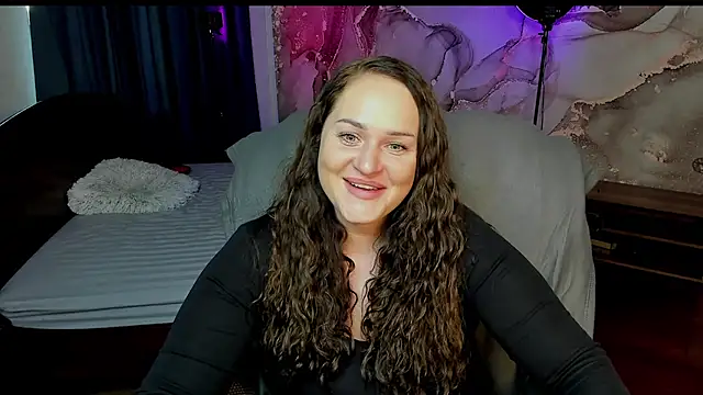 Chorna_Rouse live cam preview