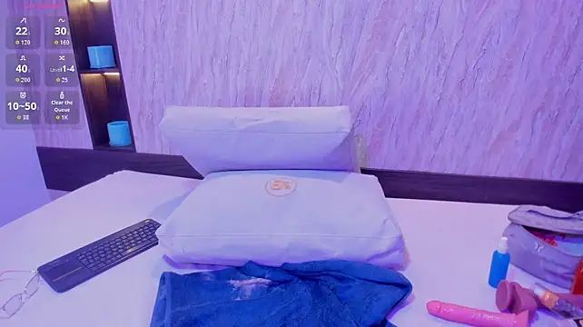 vivi_nash webcam