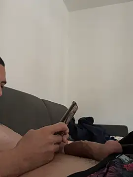 Lebarbu69020 live sex cam