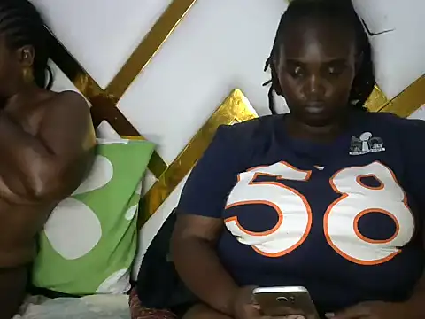 AKOKO_THE_BBW webcam