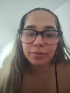 LaurenWelly_ webcam