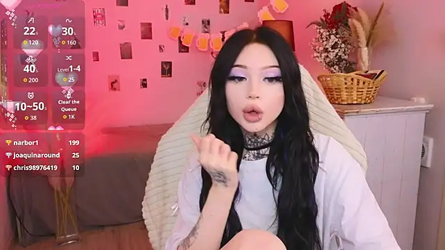 Emma_Kirks