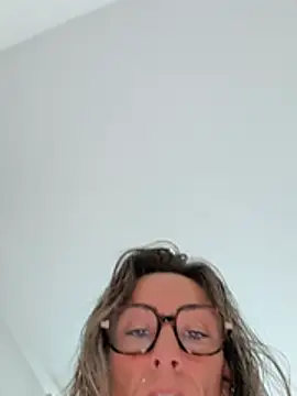 carlamouetteofficial live cam preview
