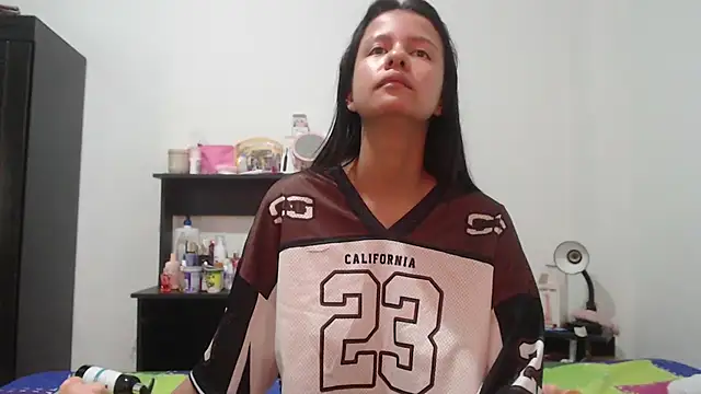 nathaly_jones_ live cam on StripChat