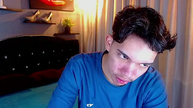 haku_nayro webcam