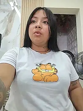 Amber_Herrera live cam on StripChat