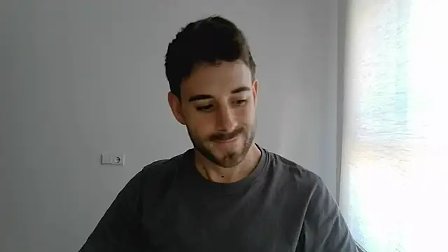 vargas90 live cam on StripChat