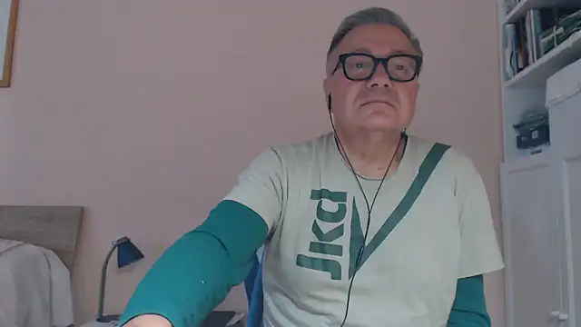 you6me (M grandpa) - Naked show cum