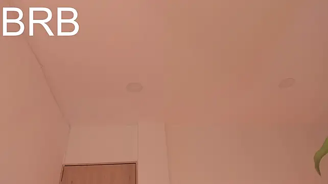 andrew_courtzz live cam on StripChat