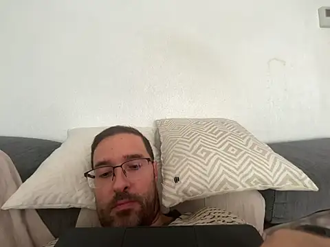 colageno43 live cam on StripChat