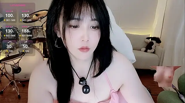 Evangelin-e live sex cam