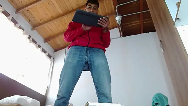 JohanyLatino