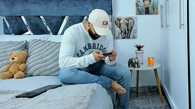 Zack_Froone live cam on StripChat