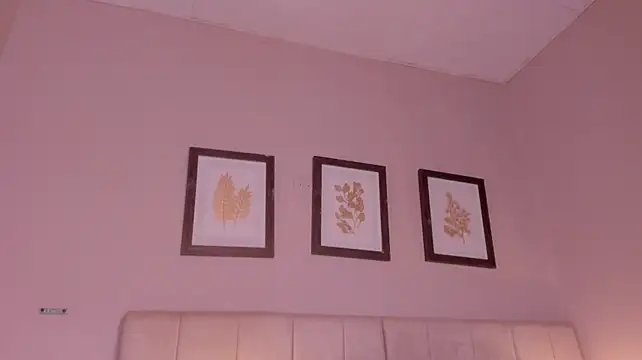 zoe_sky_