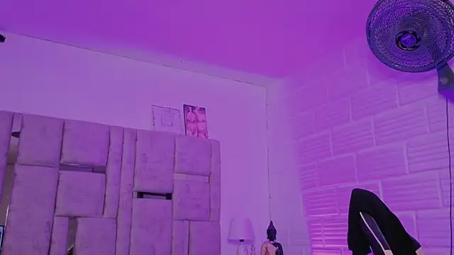 BonnieAnderson_ live cam preview