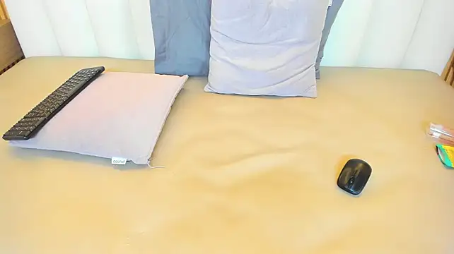 lulu_fuller live cam preview