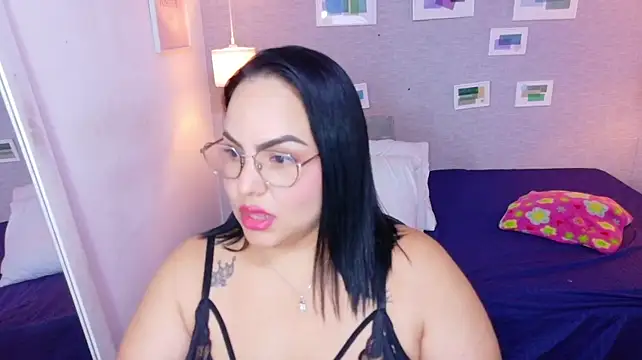 Curvy_sexyvalen