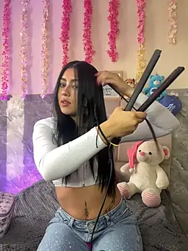 Dalila_ec live cam on StripChat