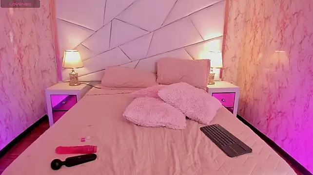 IvonneCarter live cam preview