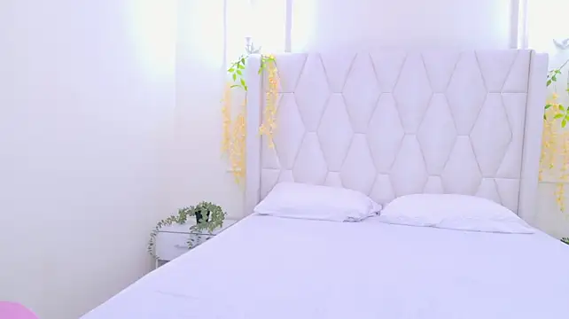 Hannaortiz11 live cam preview