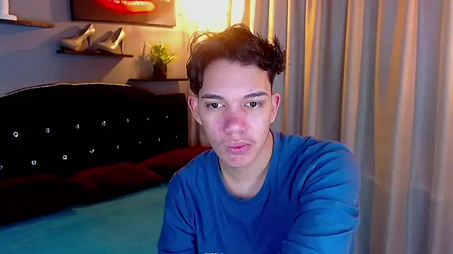 haku_nayro webcam