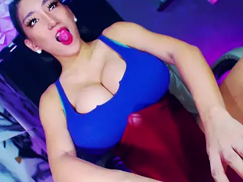 flexiblevalentina live cam on StripChat