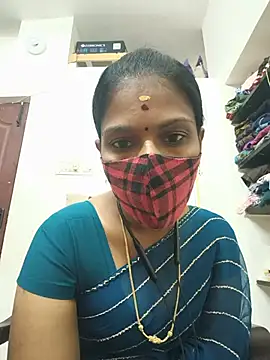Tamil_Yalini12