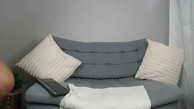 Amber_Etan
