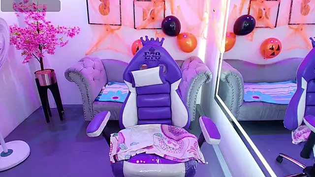 Agatha_monroe