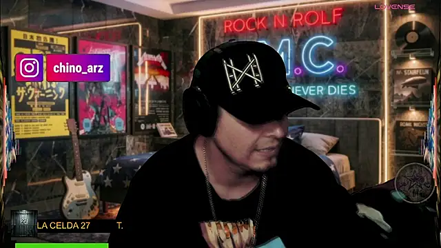 chino_roz webcam