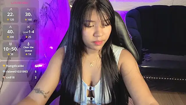 Stephanny26_v_