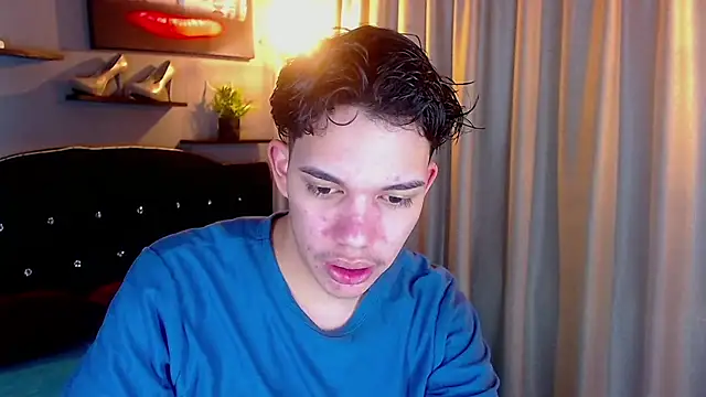 haku_nayro webcam
