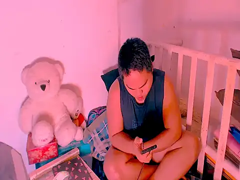 hardking_69 (M young) - PLEASE HELP ME CUM I'M SO HORNY