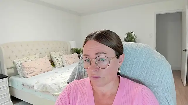 Vika73 live cam preview