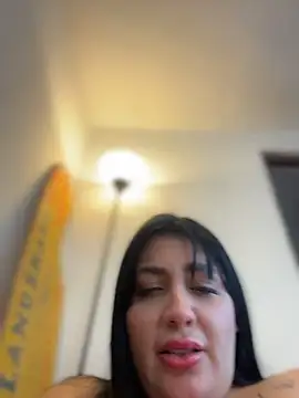 Vicky_Sixx