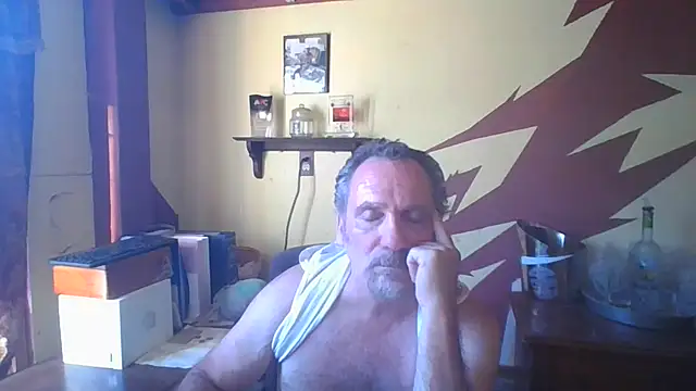 HunkofRock live cam on StripChat