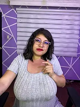 MiiaaJoness